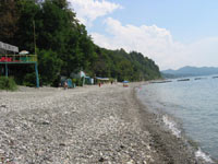 пляж курортного комплекса Небуг